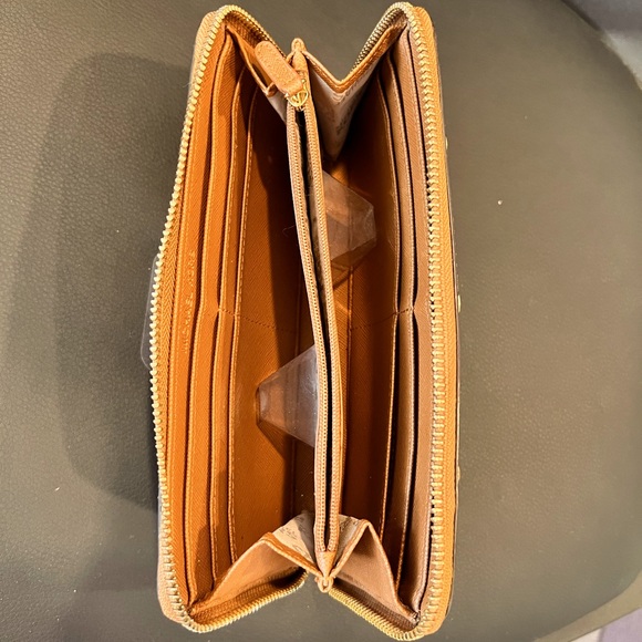 MICHAEL KORS MK DELANCY ZIP AROUND ZA CONTINENTAL WALLET - Picture 10 of 11